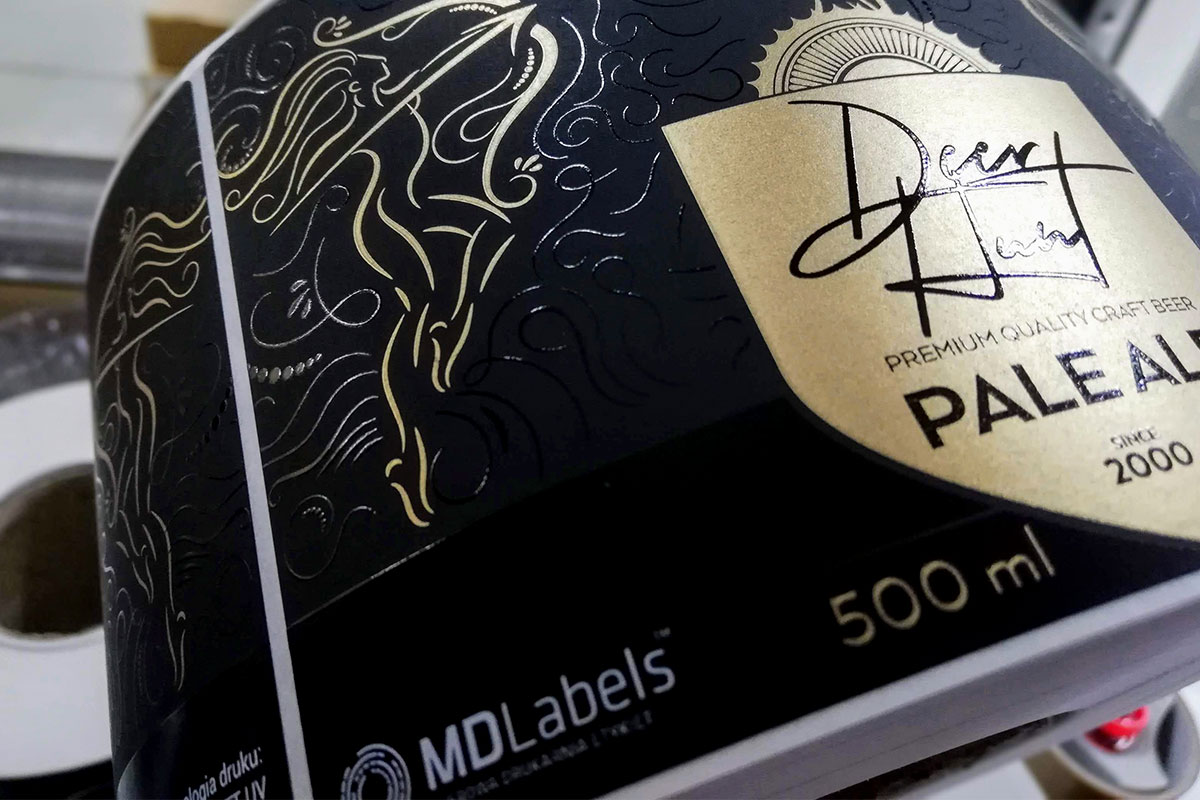 self-adhesive labels digital printing golden pantone black papier soft touch laminated